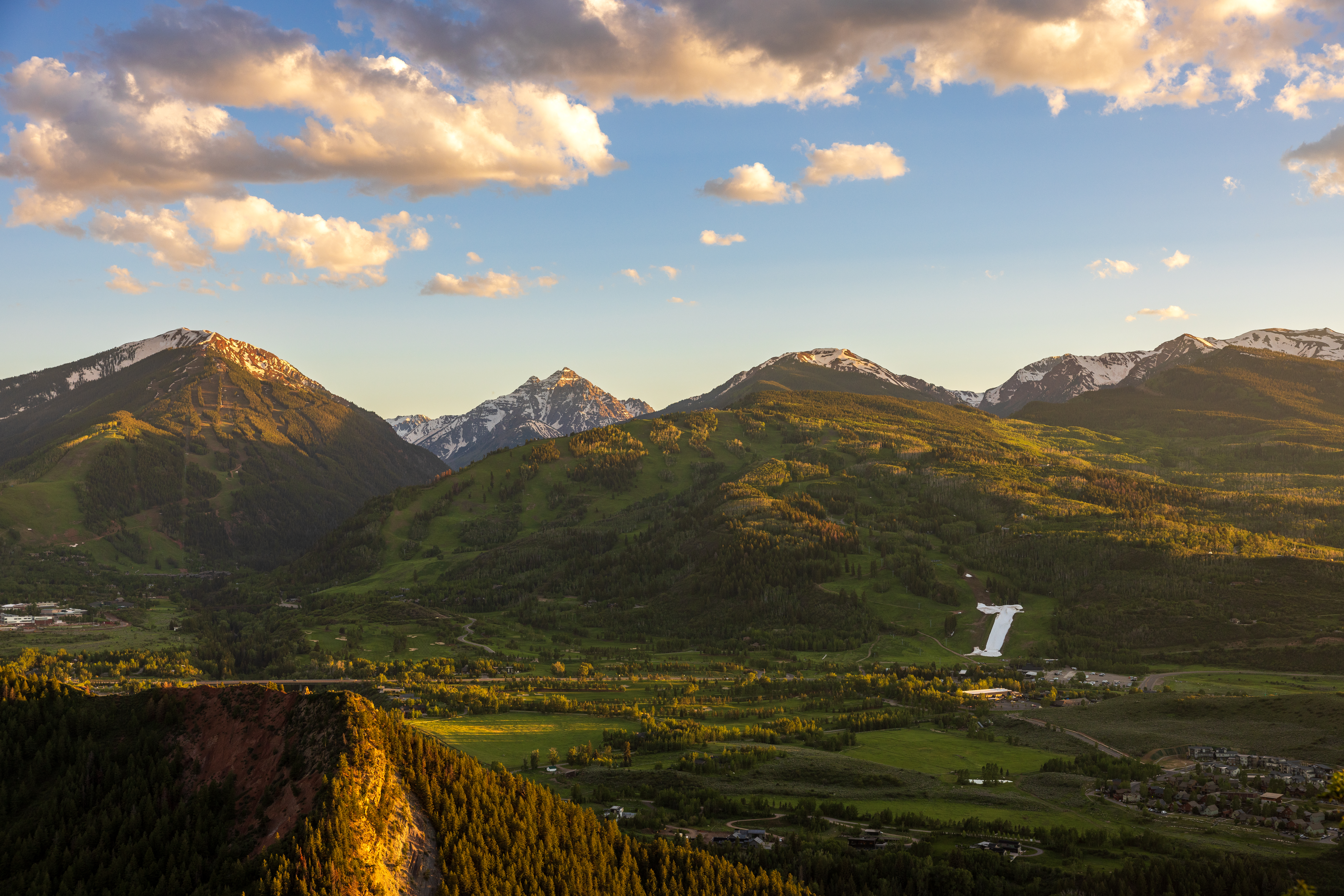 View of the Buttermilk valley in spring